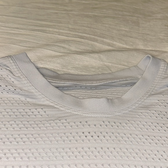 Lululemon Swiftly Breathe White Short Sleeve - Picture 8 of 16